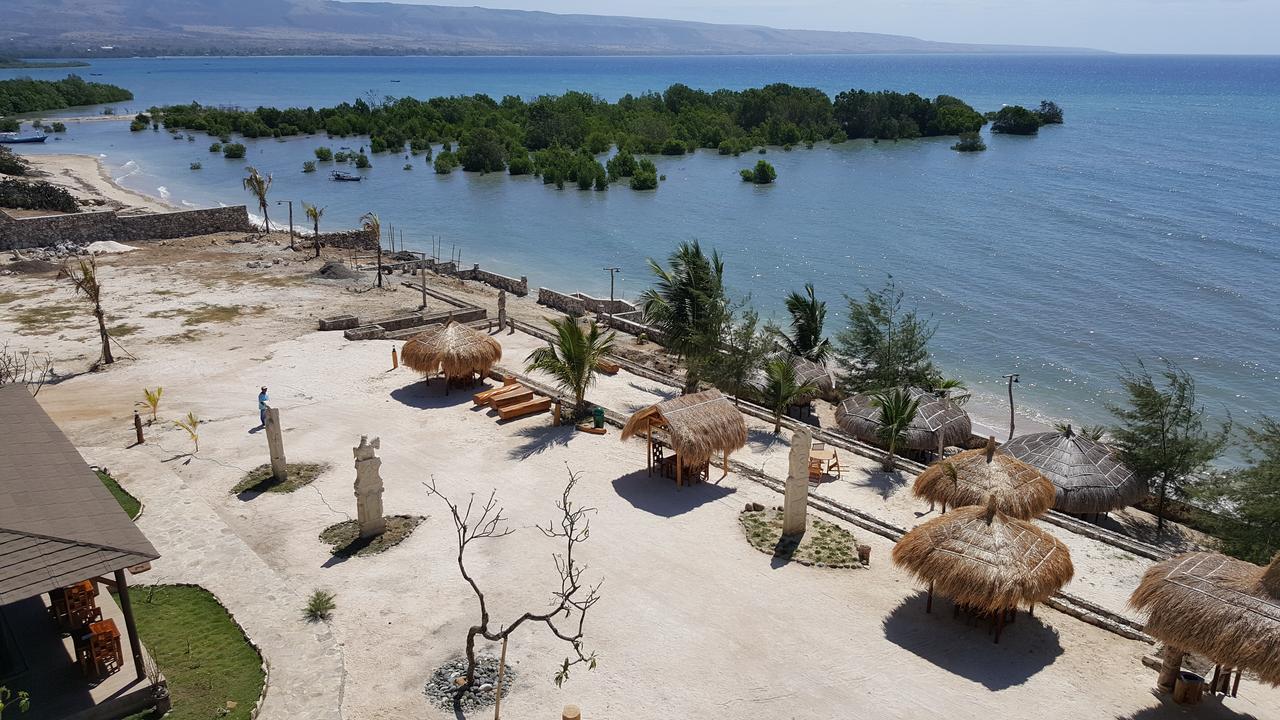 Padadita Beach Hotel Waingapu Esterno foto